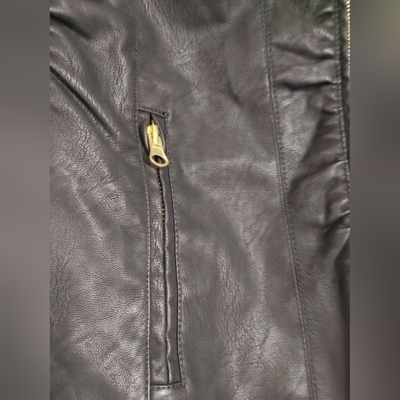 Baccini NEW Black Solid Faux Leather Jacket - Picture 6 of 8